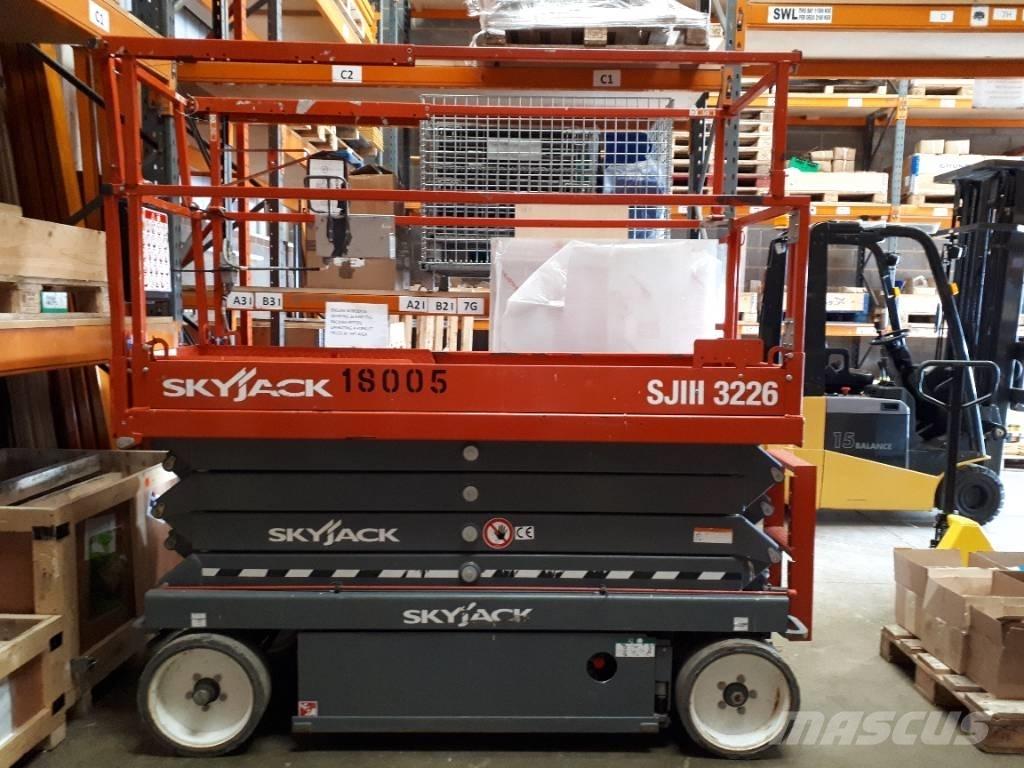 SkyJack SJ 3226 Piattaforme a pantografo