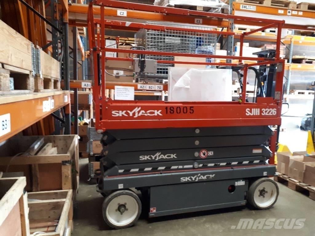 SkyJack SJ 3226 Piattaforme a pantografo