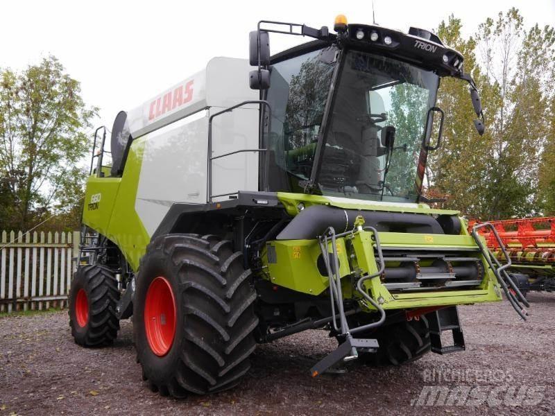 CLAAS TRION 660 Mietitrebbiatrici