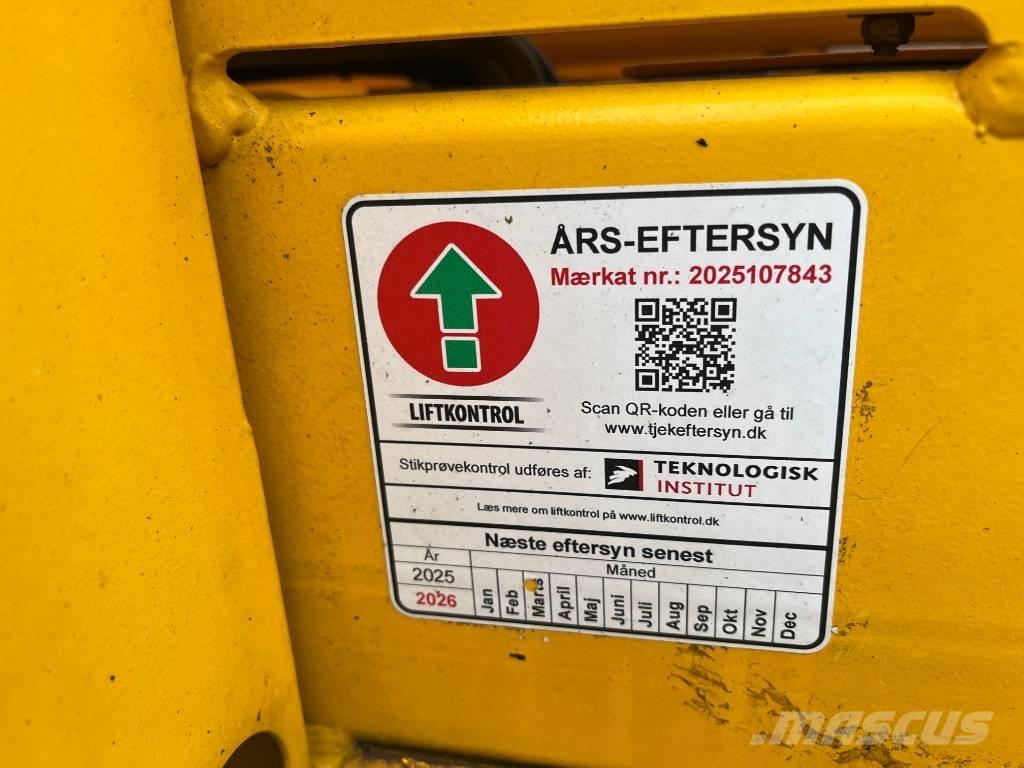 Omme 1830EXB Piattaforme aeree su rimorchio