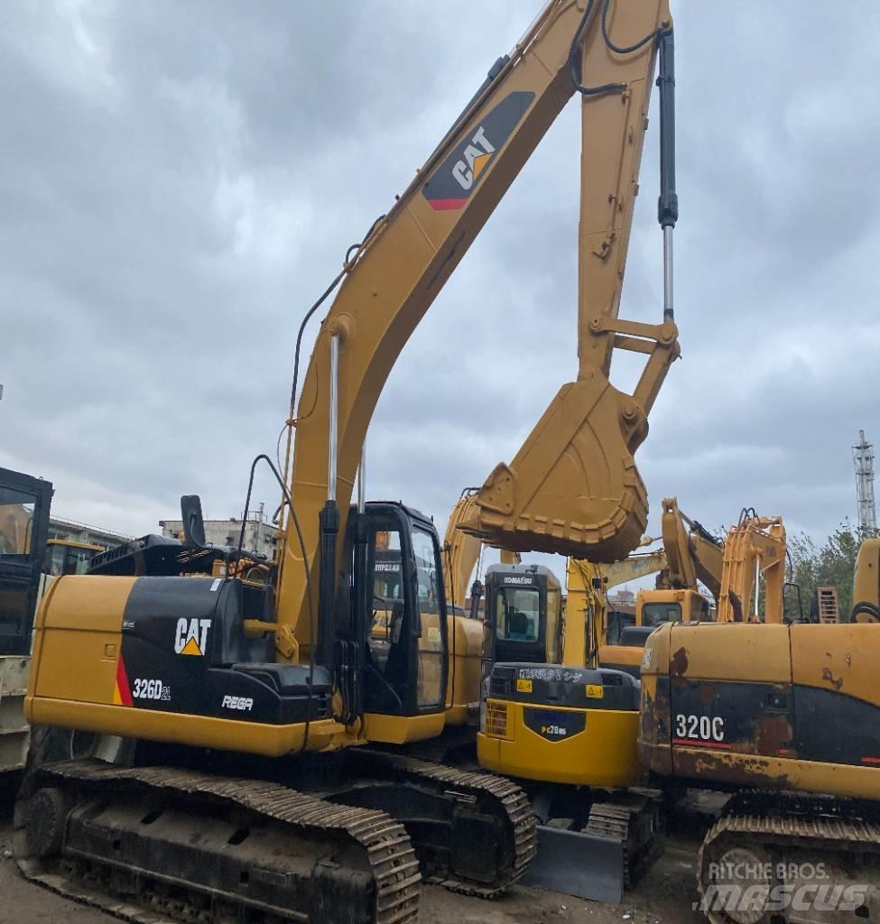 CAT 326 D2L Escavatori cingolati