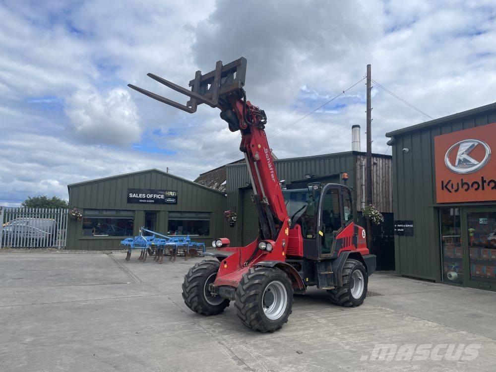 Schäffer 6680T Sollevatori telescopici per agricoltura