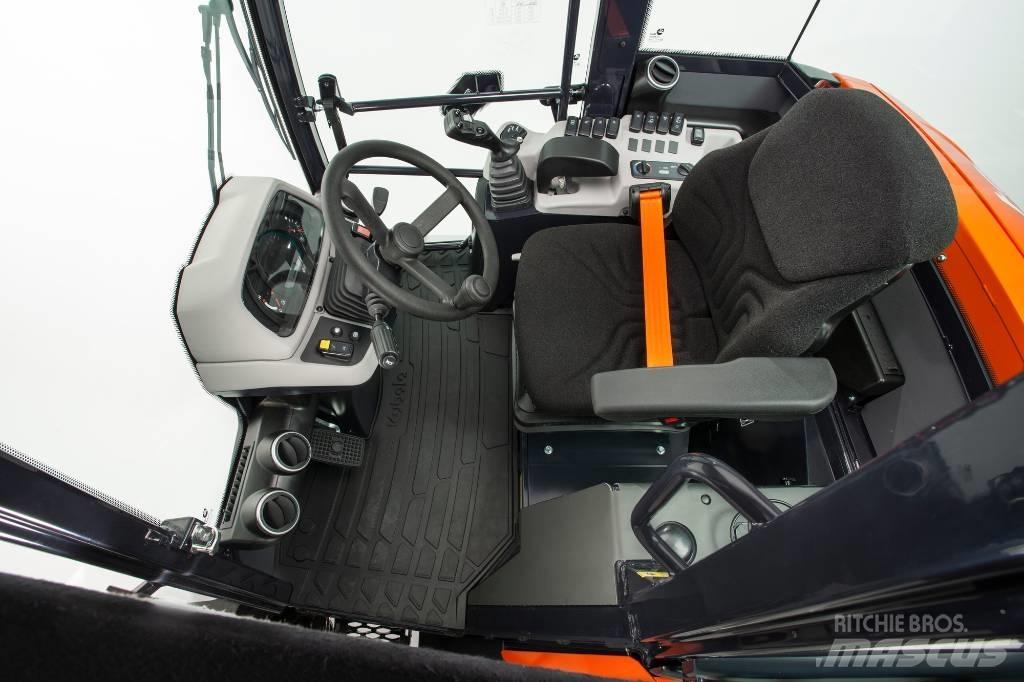 Kubota R 090 Pale gommate