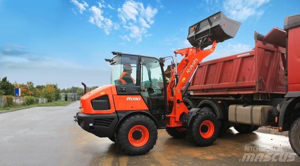 Kubota R 090 Pale gommate