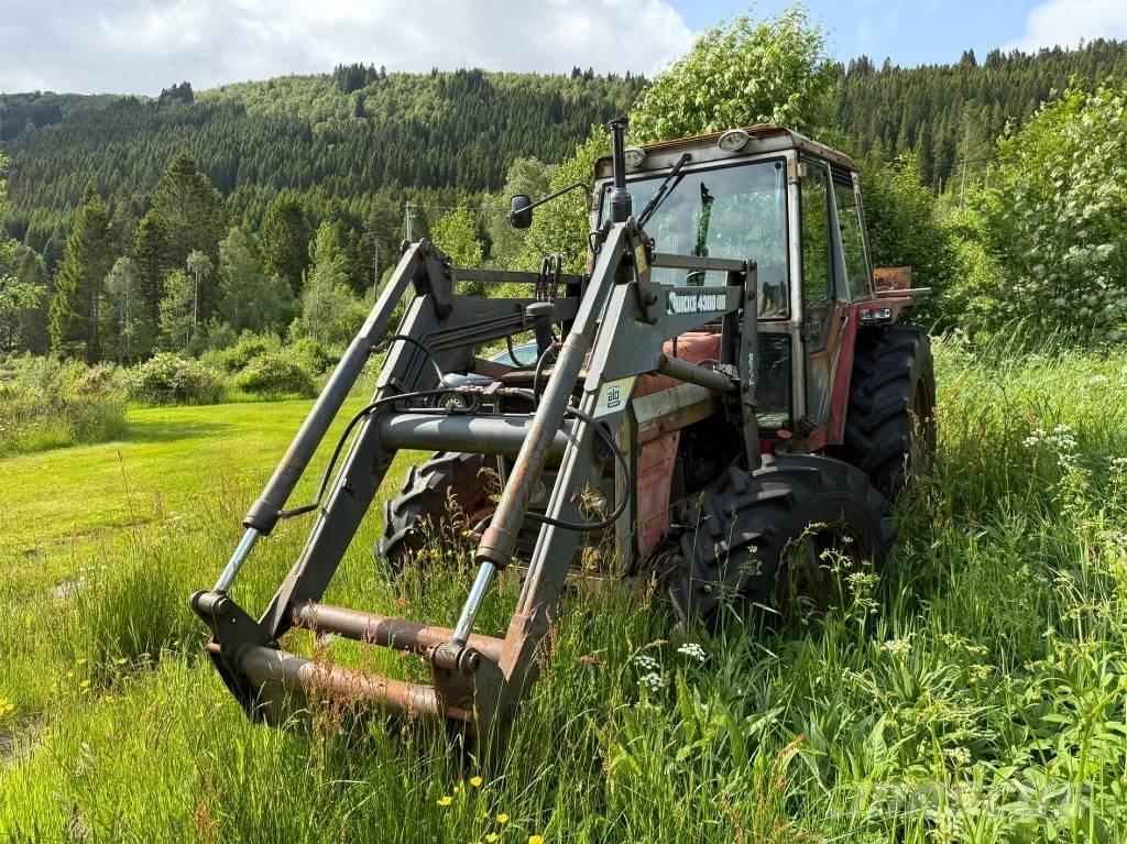 Massey Ferguson 675 Trattori