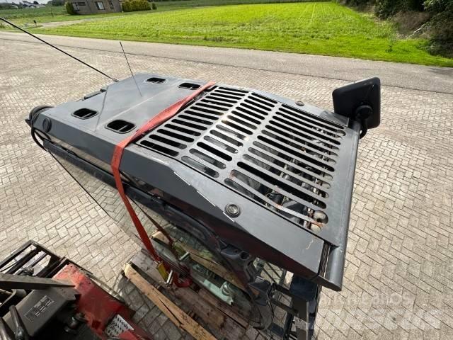 Hitachi ZX-LC-5B Cabine e interni