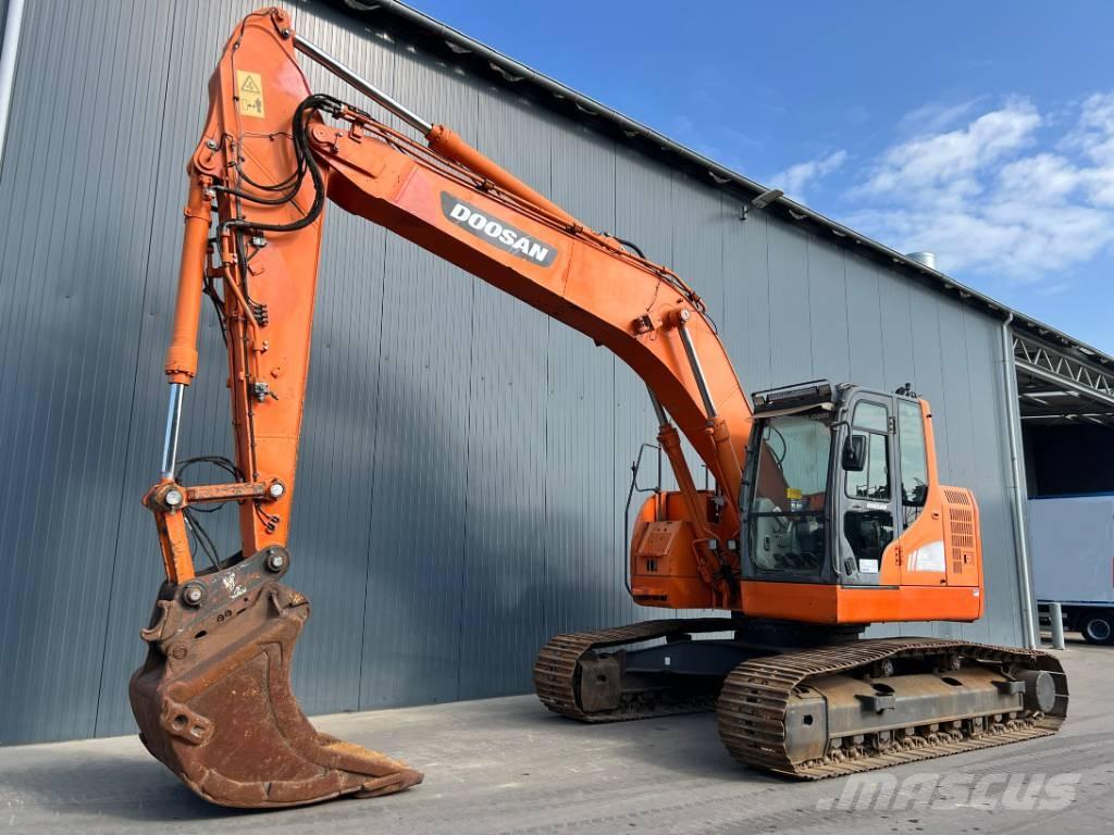 Doosan DX235LCR Escavatori cingolati