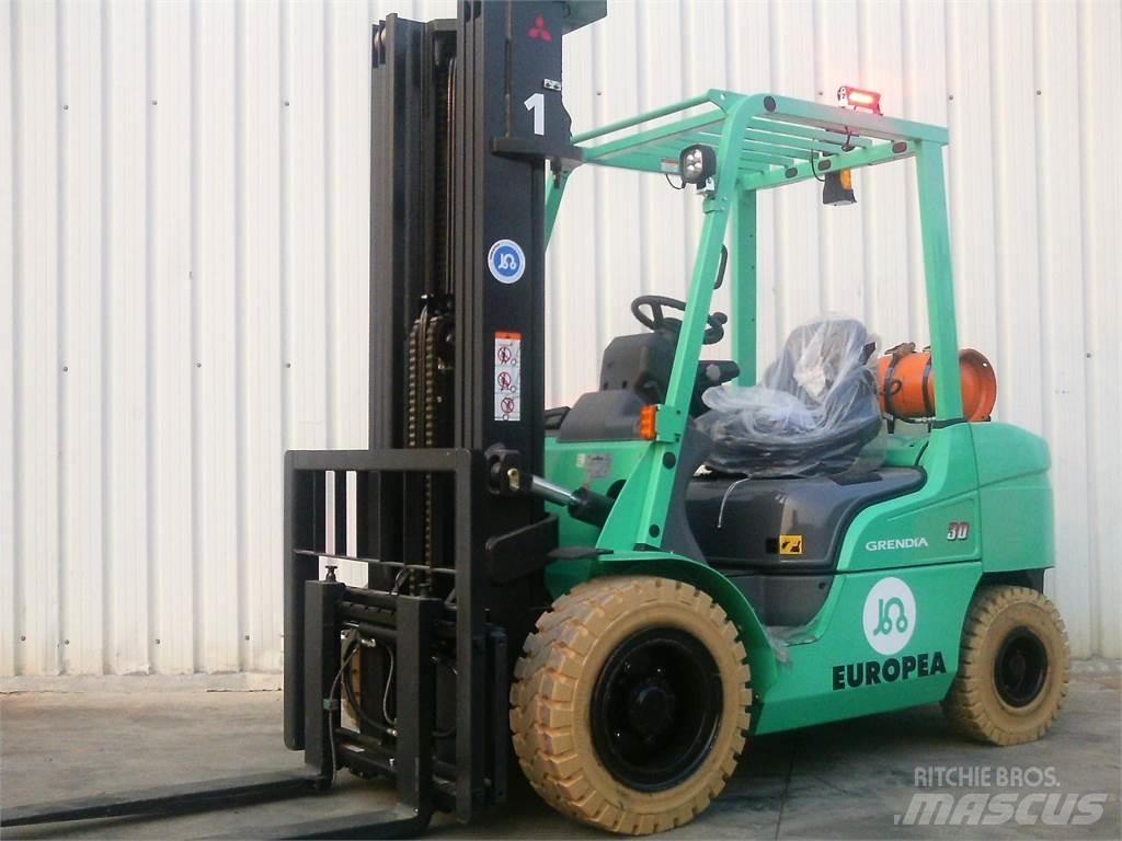 Mitsubishi FG30NTD Carrelli elevatori GPL