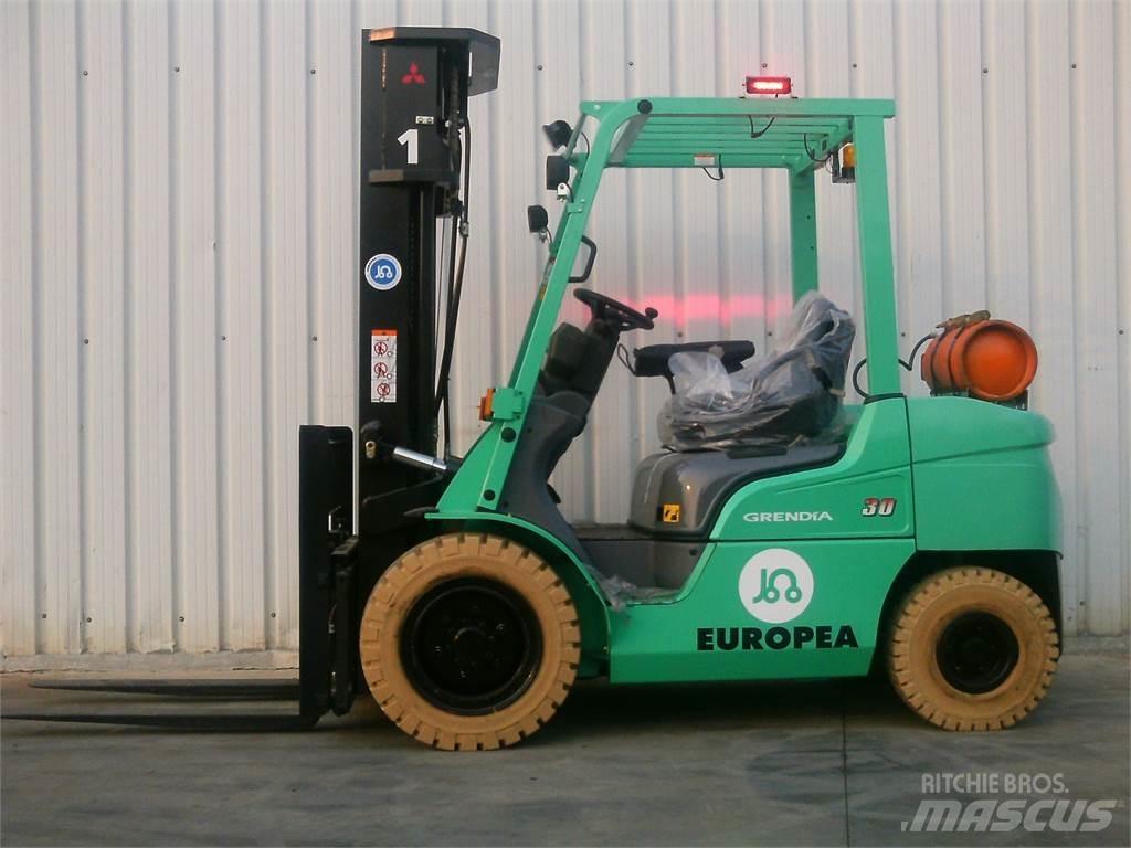 Mitsubishi FG30NTD Carrelli elevatori GPL