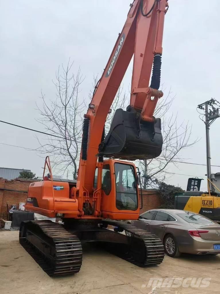 Doosan 225-7 Escavatori cingolati