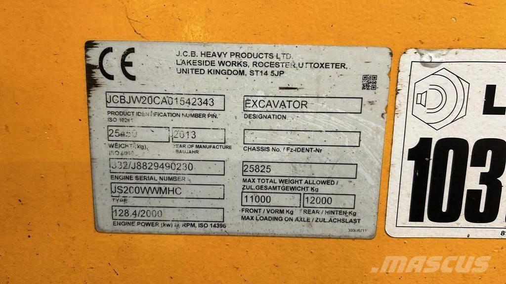 JCB JS200W Movimentazione rifiuti