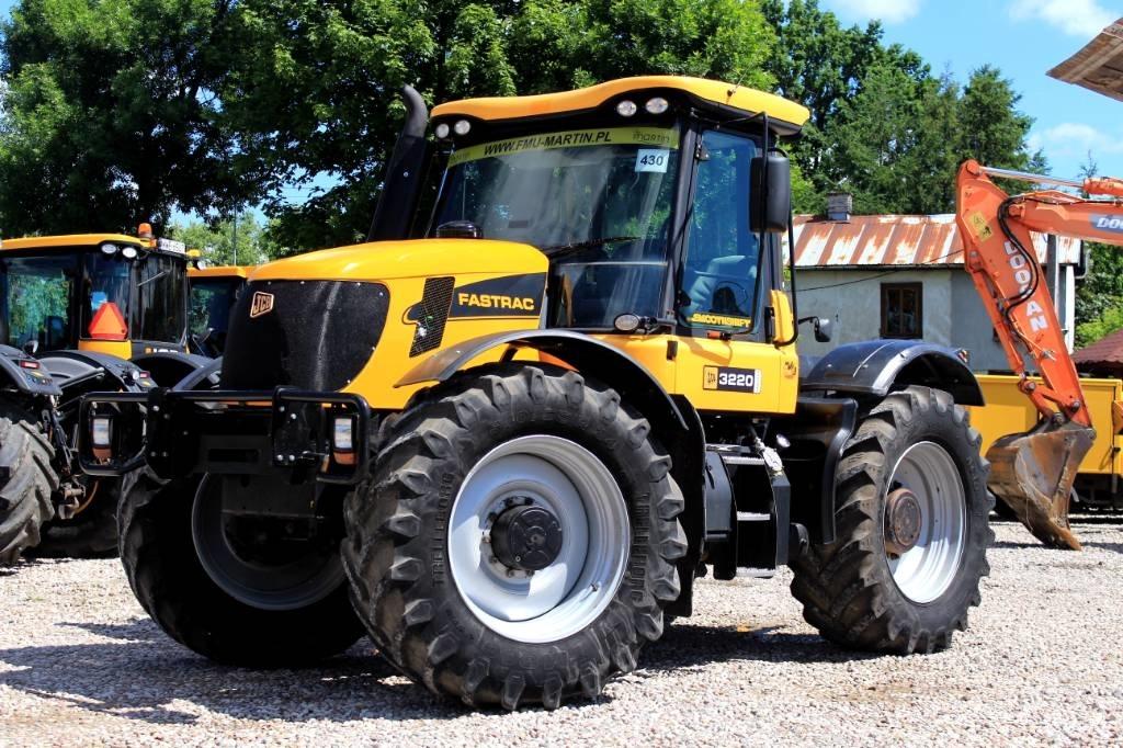 JCB Fastrac 3220-65 Trattori