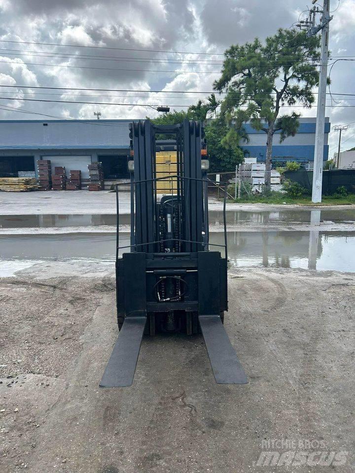 TCM FCG30T7T Movimentatori per container
