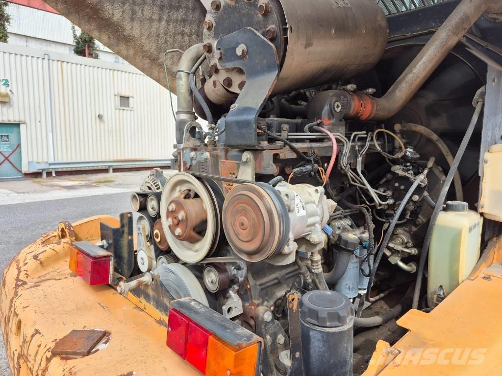 CASE 621 D Pale gommate