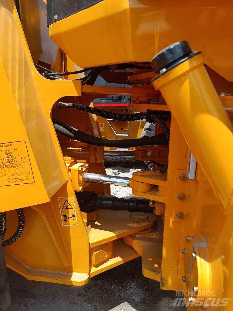 LiuGong CLG 856 Pale gommate