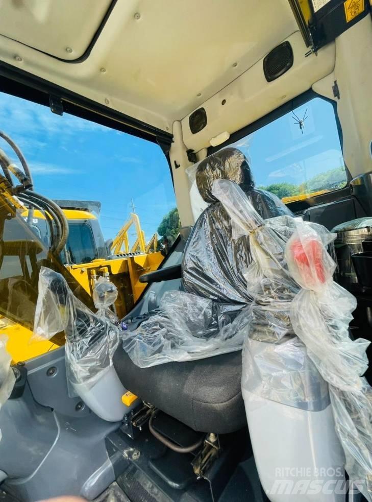 Komatsu PC 138 US Escavatori cingolati