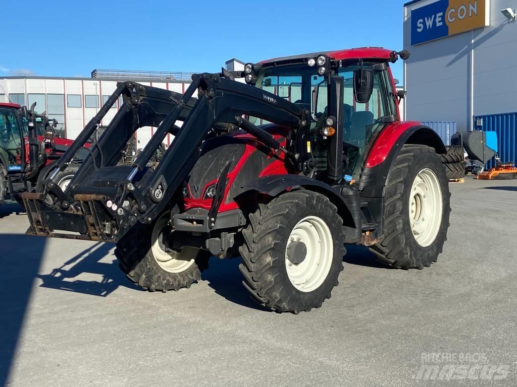 Valtra N124 HITECH 5 Trattori