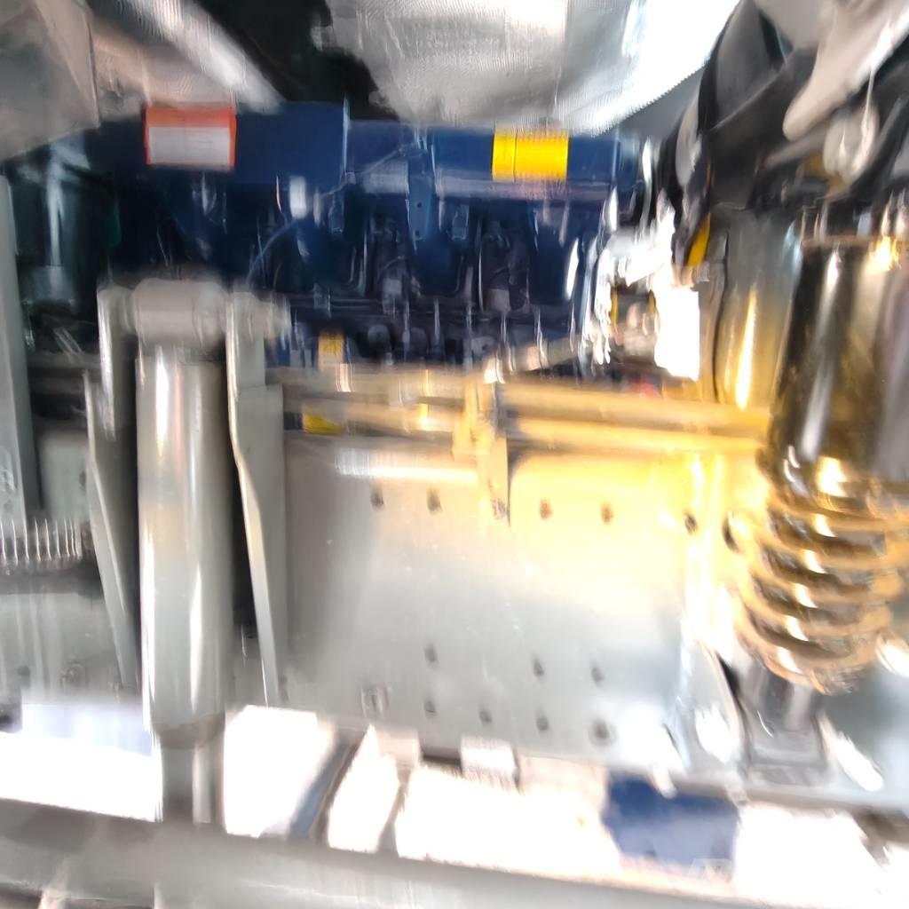 Howo 371 8x4 Camion ribaltabili