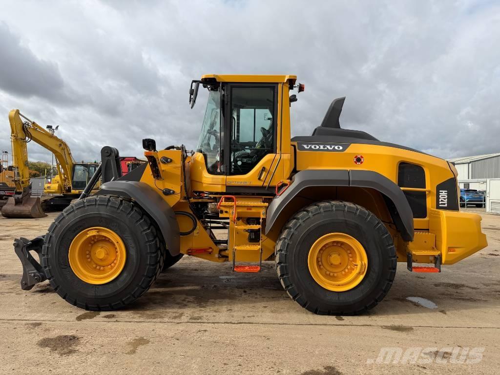 Volvo L 120 H Pale gommate