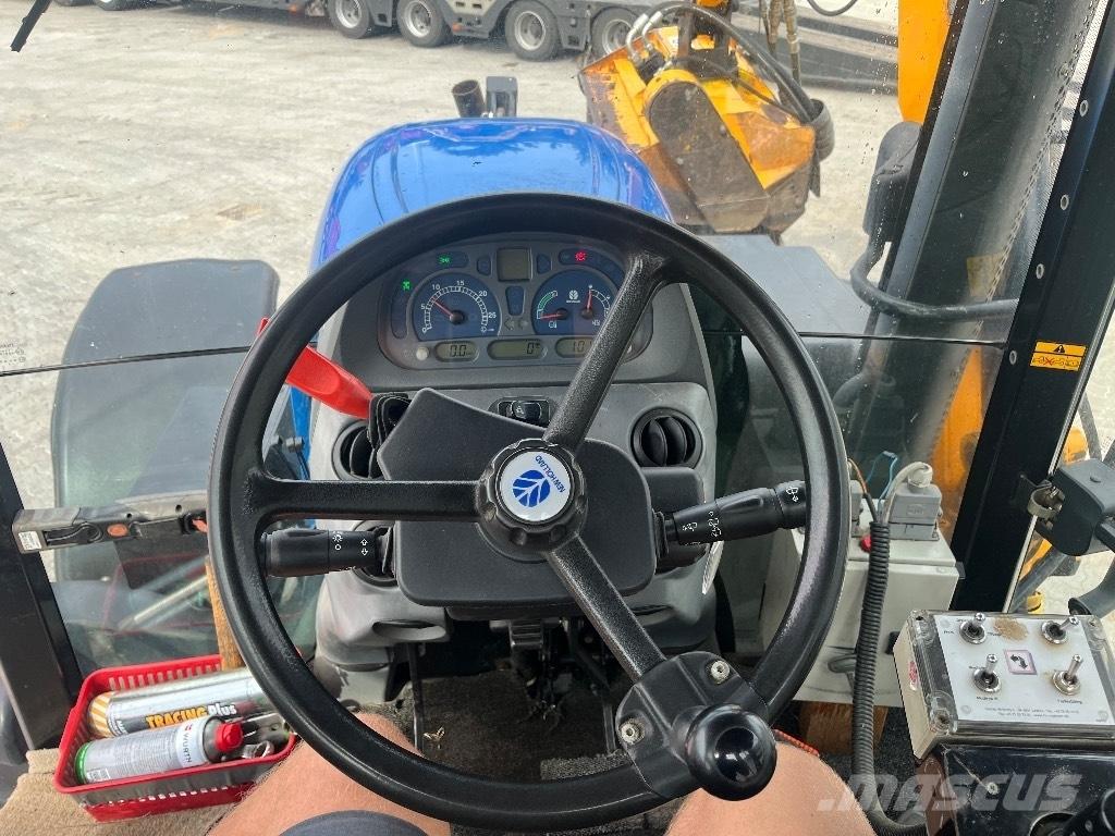 New Holland TS 115 A Trattori