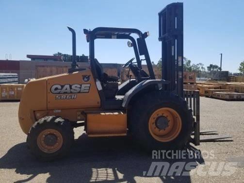 CASE 586H Elevatore per esterni