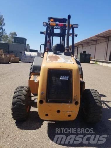 CASE 586H Elevatore per esterni