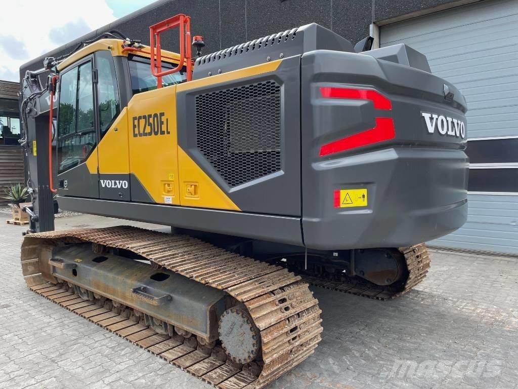 Volvo EC250E Escavatori cingolati