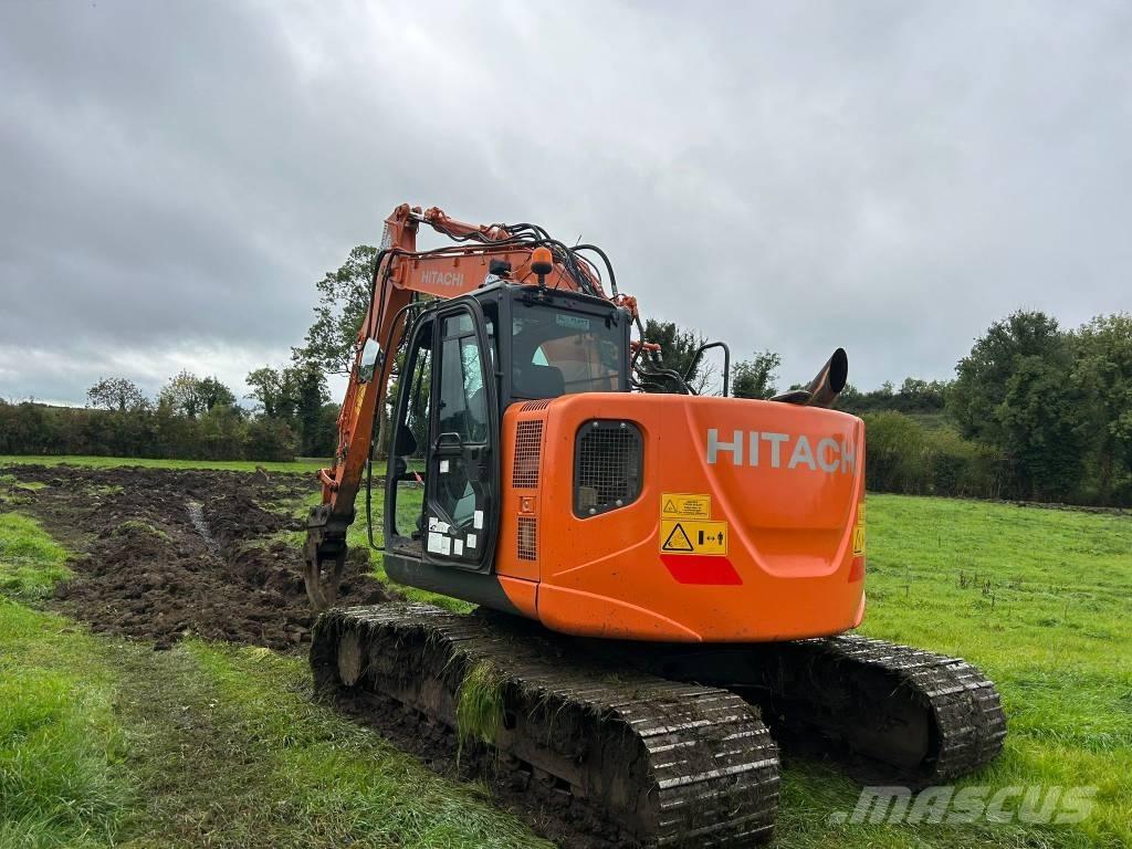 Hitachi ZX135-5 Escavatori cingolati