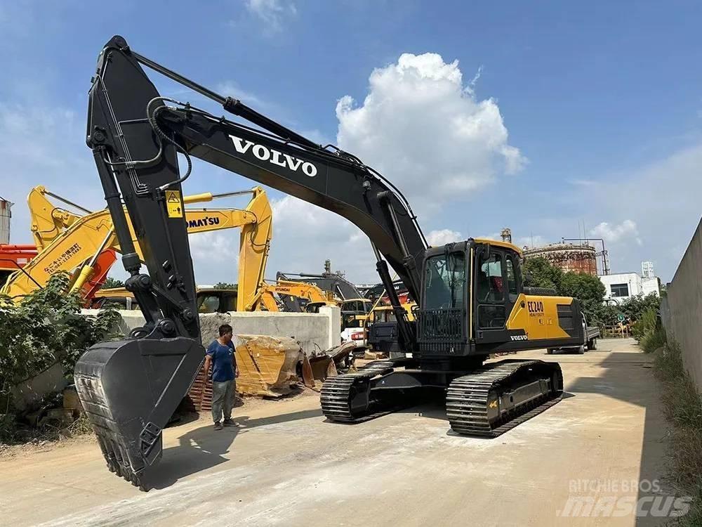Volvo EC240D Escavatori cingolati
