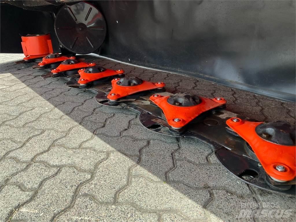 Kubota DM4032 Falciacondizionatrici