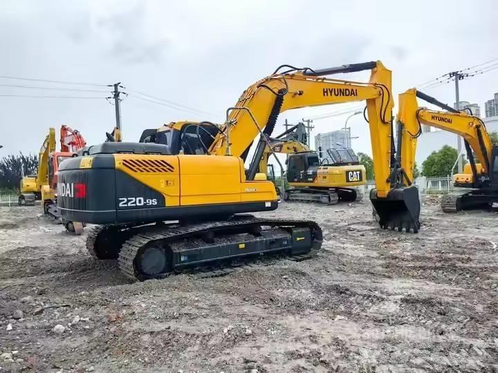 Hyundai 220-9S Escavatori cingolati