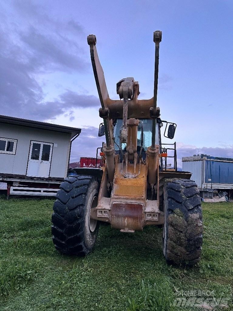 CAT 972 G II Pale gommate