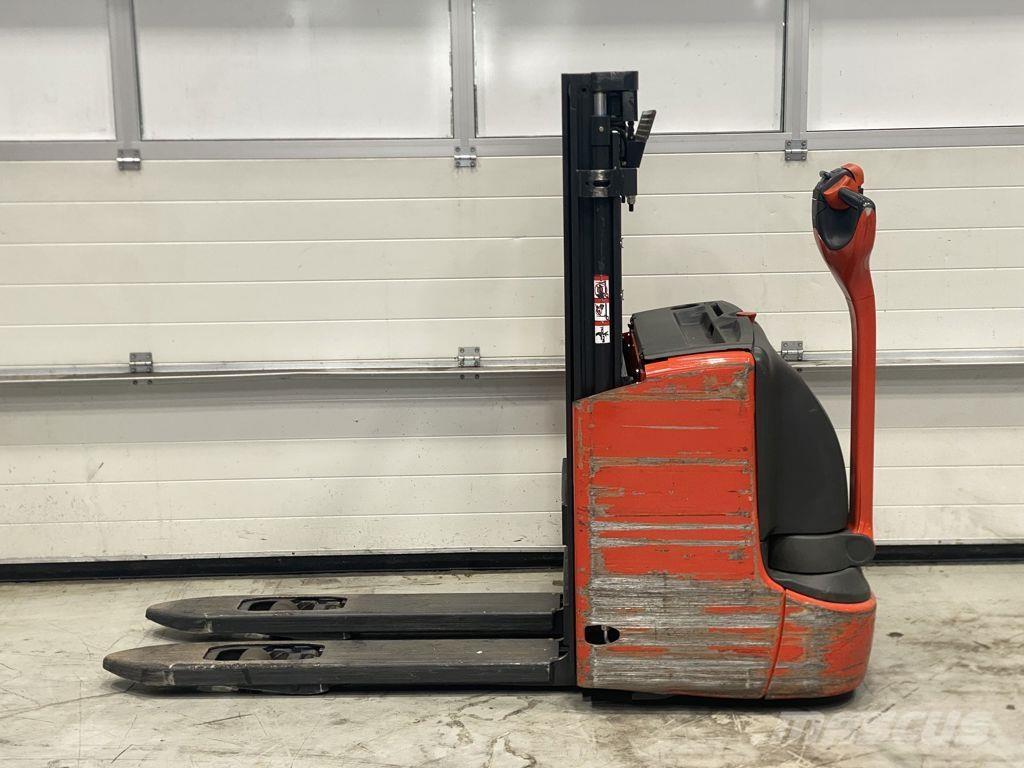 Linde L12 I Transpallet uomo a terra