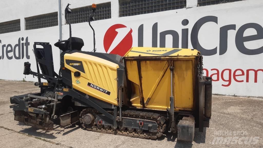 Bomag BF 200 C-2 Finitrici