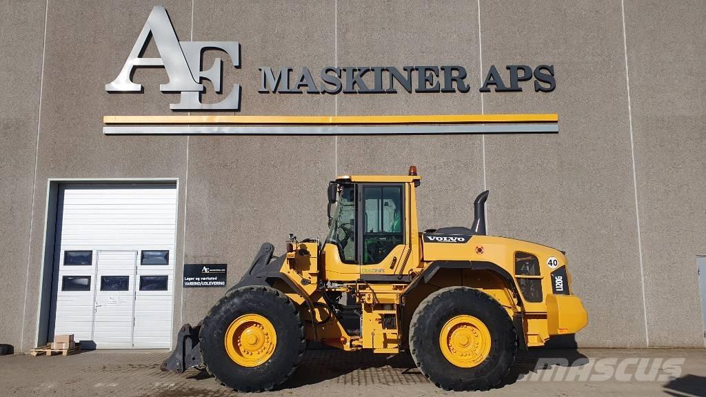 Volvo L 120 G Pale gommate