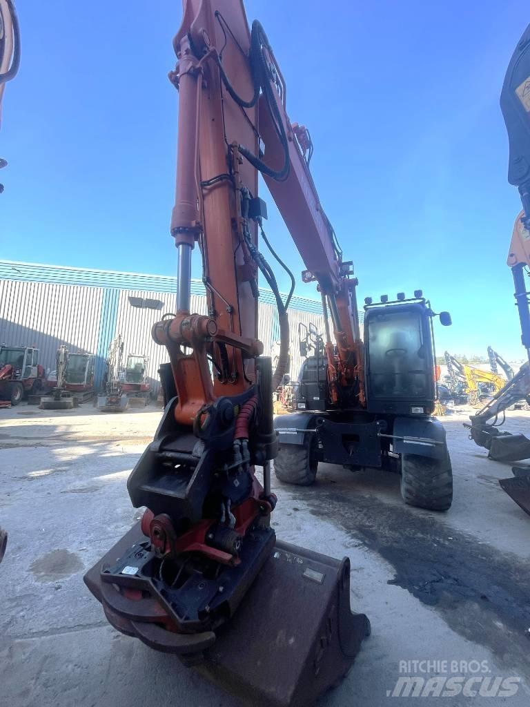 Hitachi 140W-6 Escavatori gommati