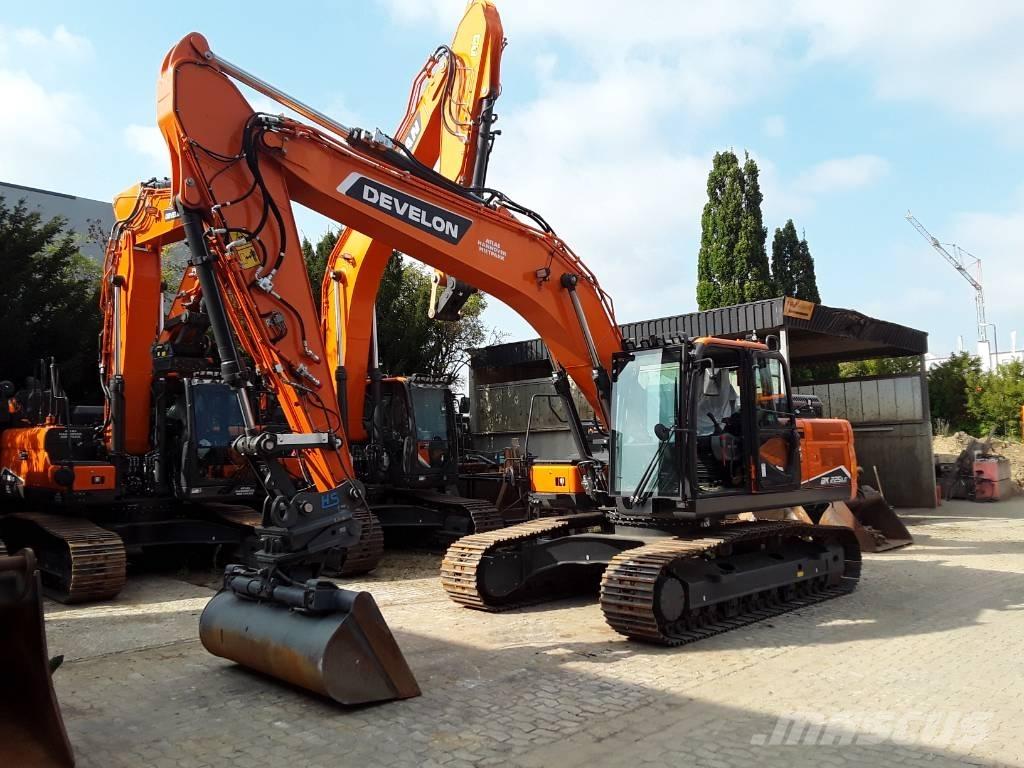 Doosan DX225LC-7 Escavatori cingolati