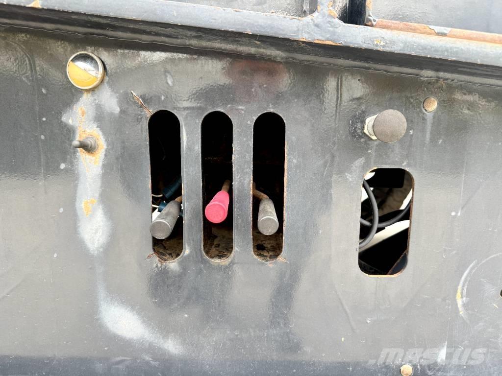 Landoll 440B Rimorchi con sponde ribaltabili