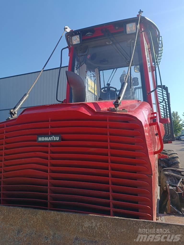 Komatsu KOMATSU 845 Forwarder