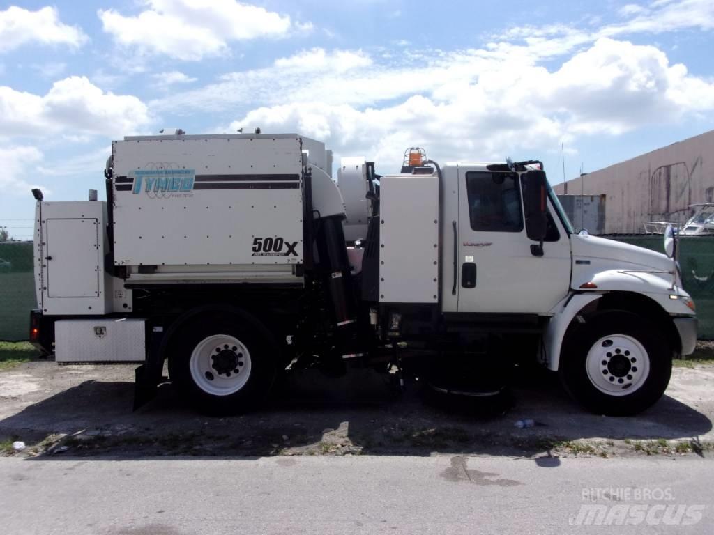 International 4300 Autocarro spazzatrice