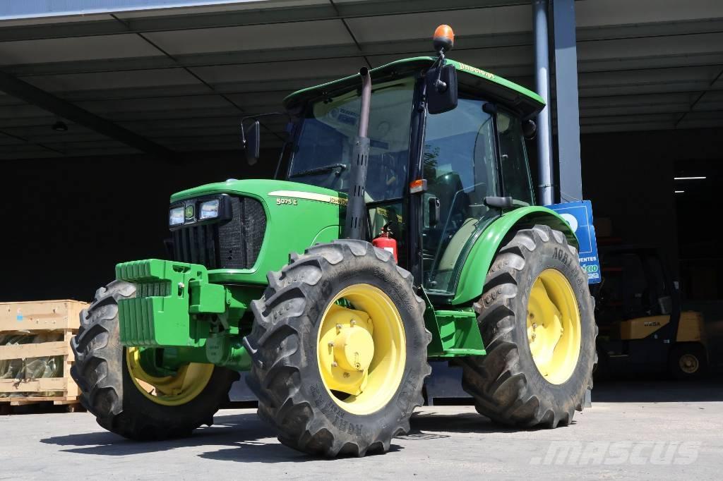 John Deere 5075 E Trattori