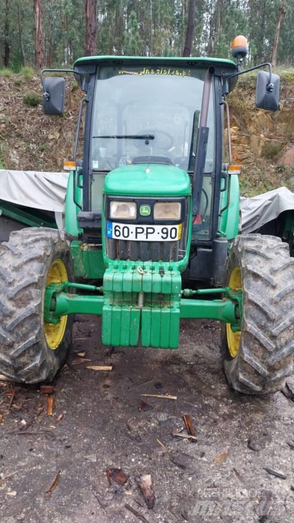 John Deere 5075 E Trattori