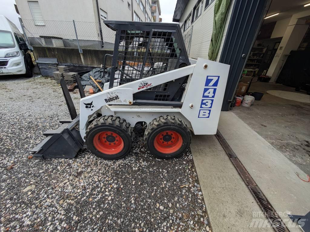 Bobcat 743 B Mini Pale Gommate