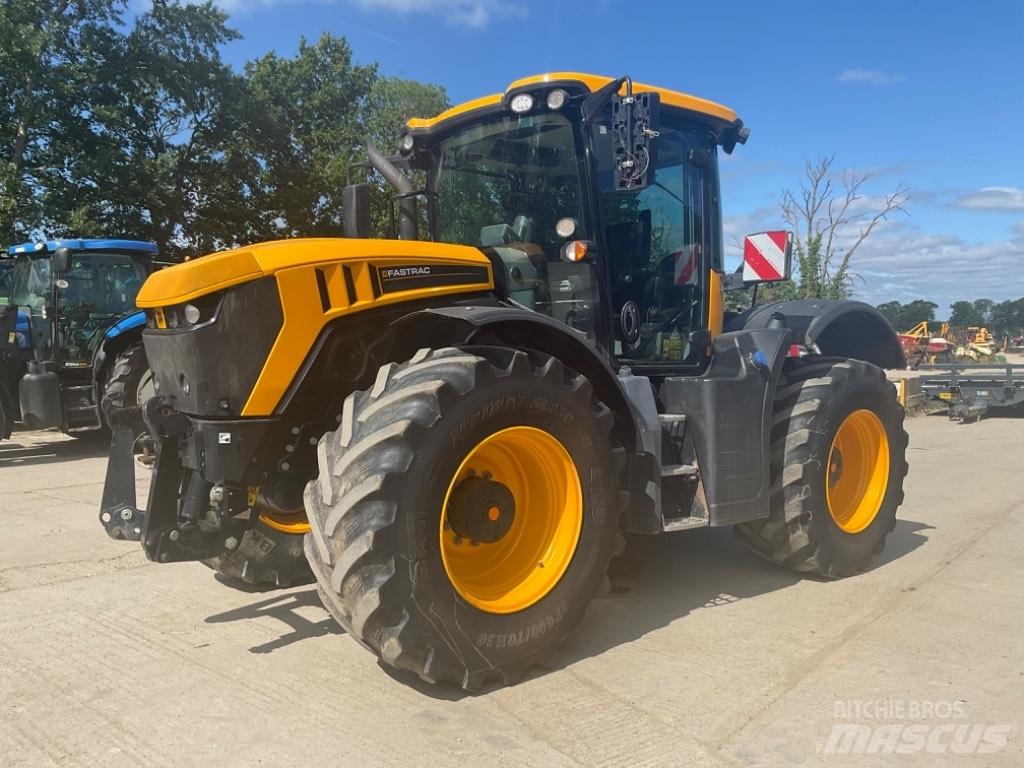 JCB Fastrac 4220 Trattori