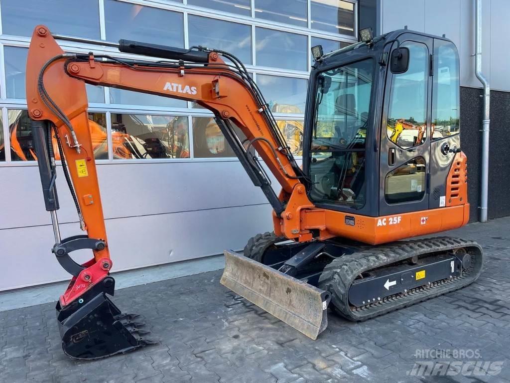 Atlas AC25F Miniescavatori
