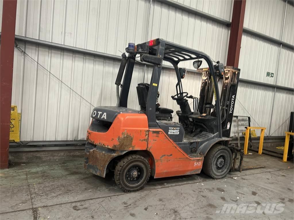 Toyota 02-8FDF25 Carrelli elevatori diesel