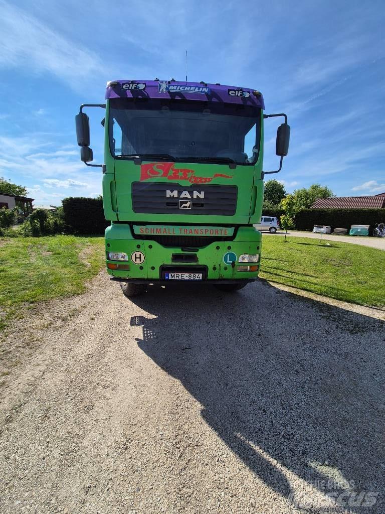 MAN 33.483 FDAC Camion trasporto legname