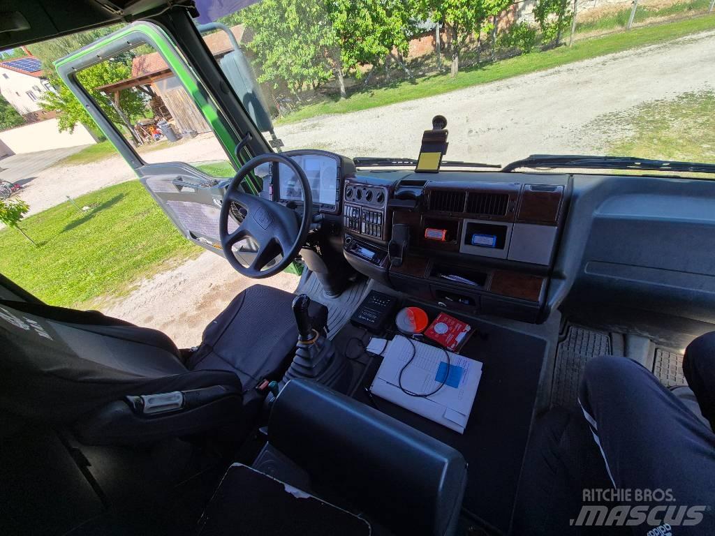 MAN 33.483 FDAC Camion trasporto legname