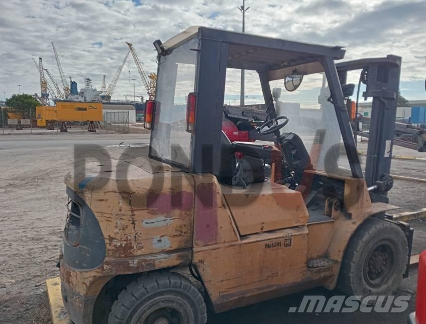 CAT DP 40 KL 2 Carrelli elevatori diesel