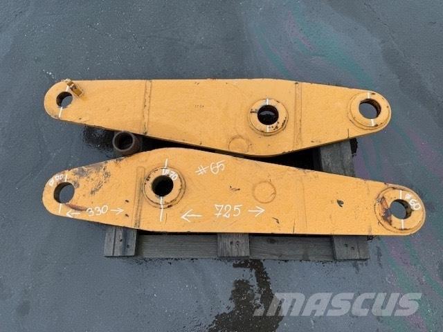 CNH BUCKET LINK Benne